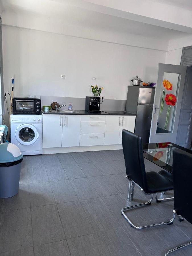 Apartament Idbaih Miribel  Zewnętrze zdjęcie